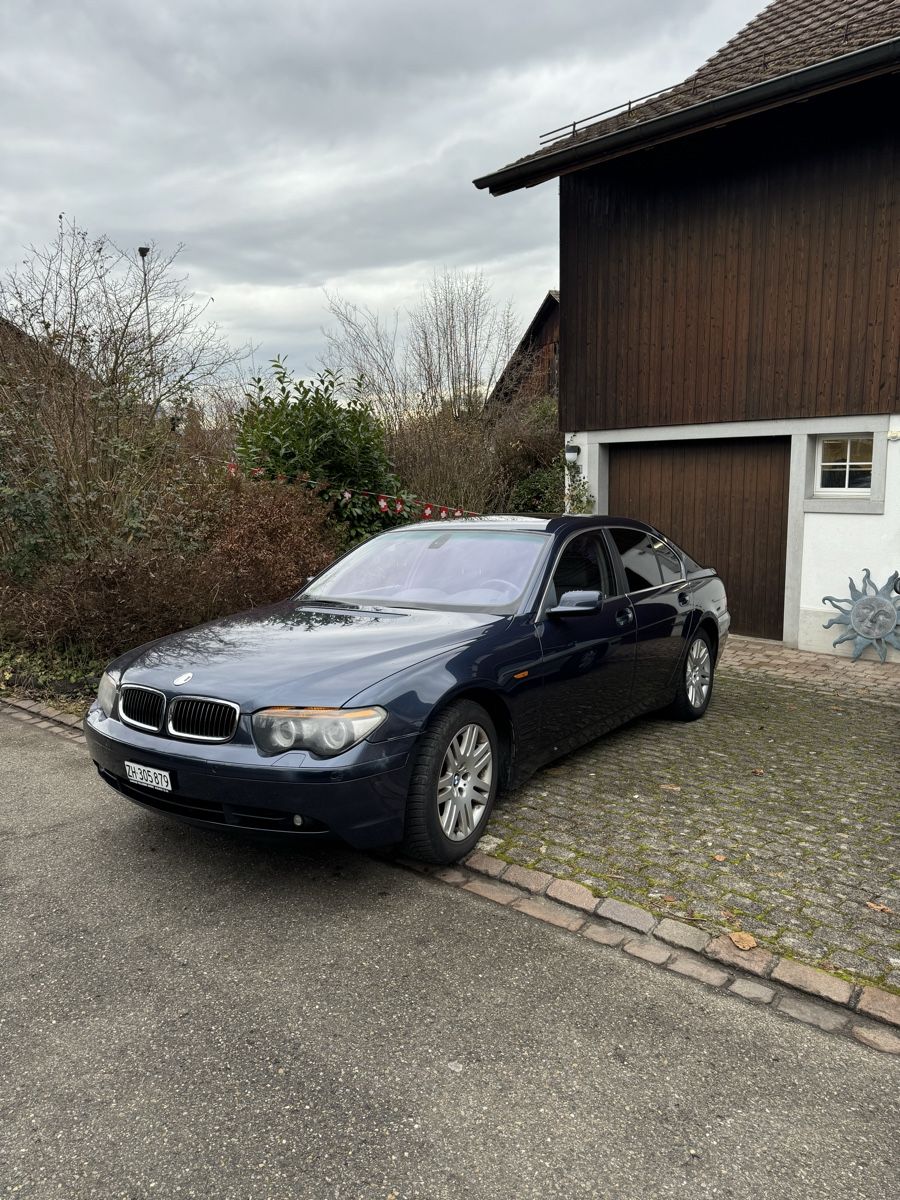 BMW 735i - Image 1