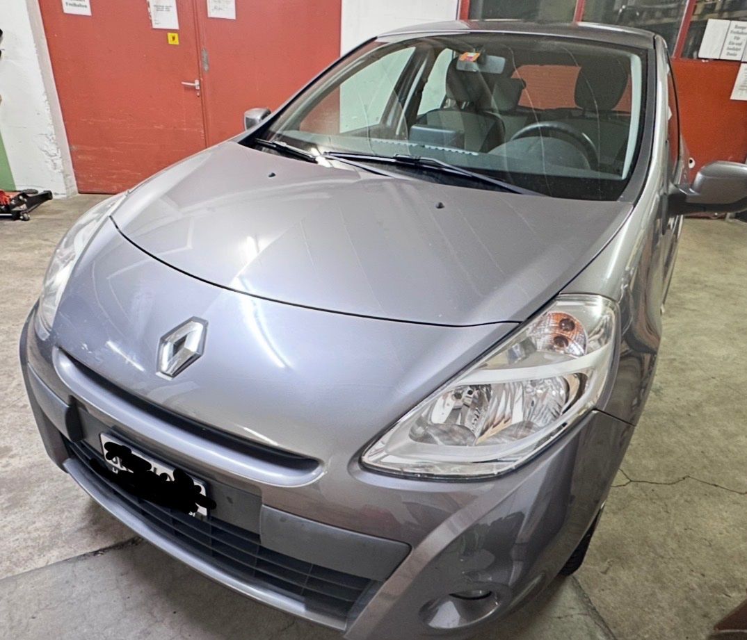 RENAULT Clio 1.2 16V - Image 1