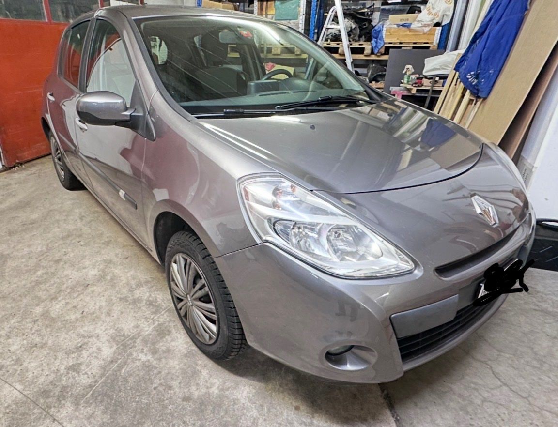 RENAULT Clio 1.2 16V - Image 3