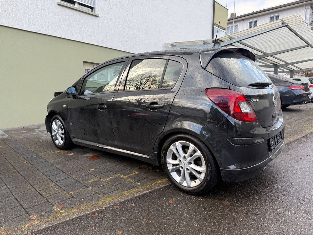 Opel Corsa D OPC Line