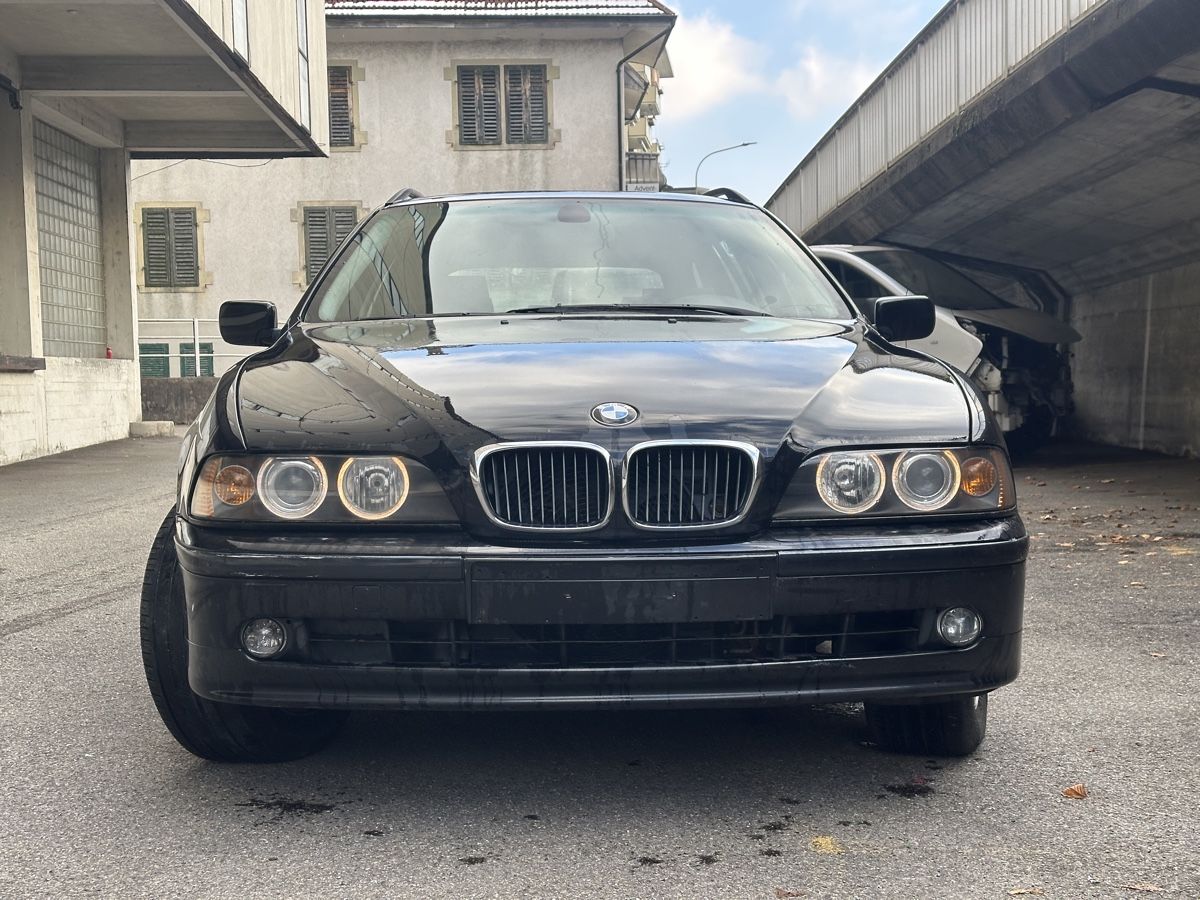 BMW 530i 2001 (215466 km) Touring, Automatico, Facelift OHNE MFK - Image 1