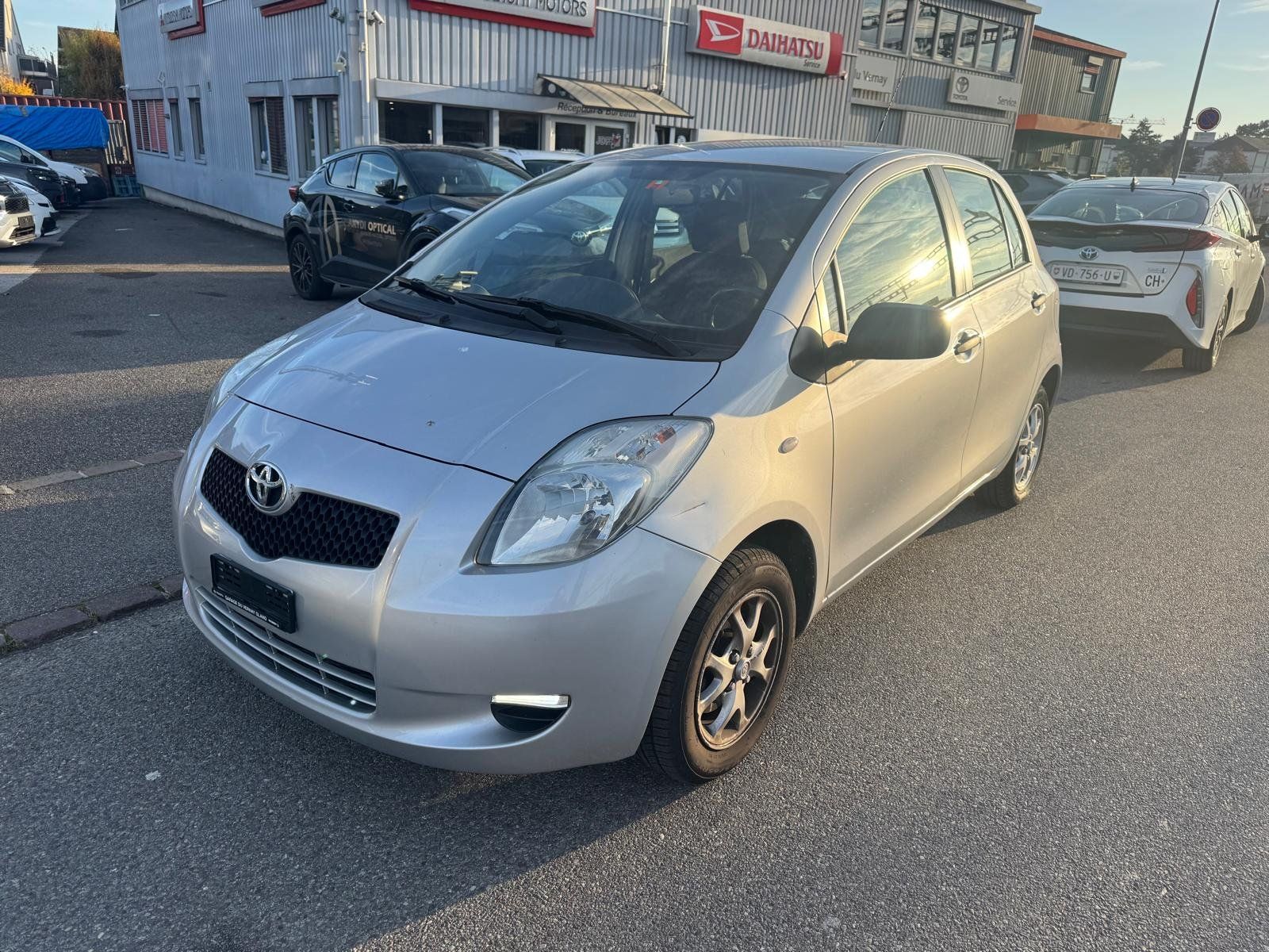 Toyota yaris 1.0 MFK 2025 - Image 1