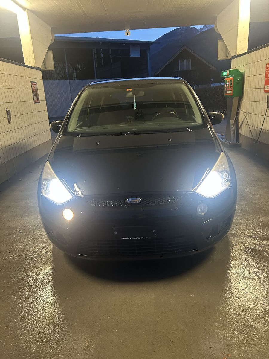 Ford S-Max 2.0l, JG 2008, ottimo stato, adatto per l'inverno! - Image 3