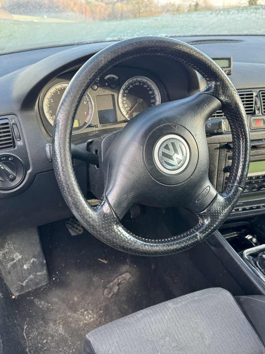 VW Golf 4 1.6 Pacific Bastlerfahrzeug - deve essere venduto - Image 3