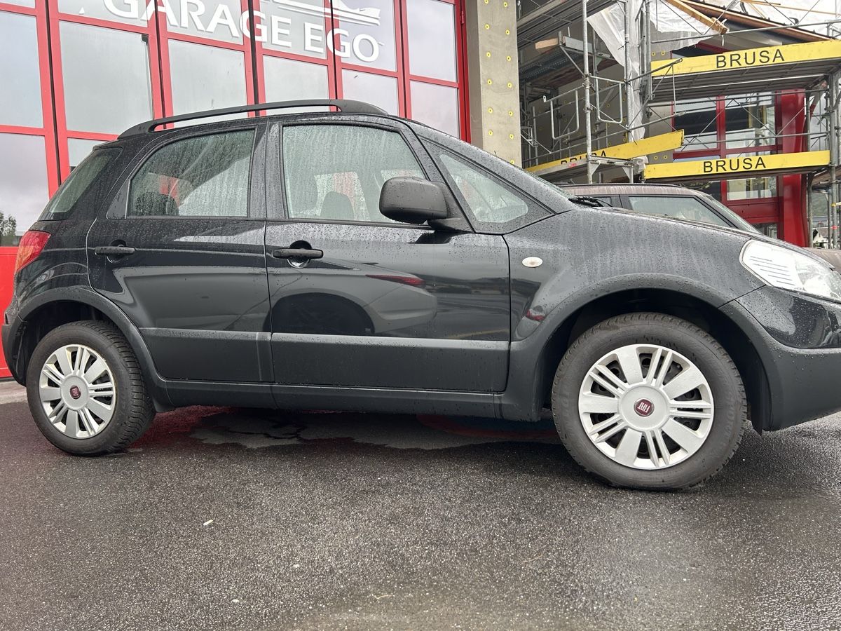 Fiat Sedici 1.6 4x4 (equivalente di costruzione Suzuki SX4) - Image 1