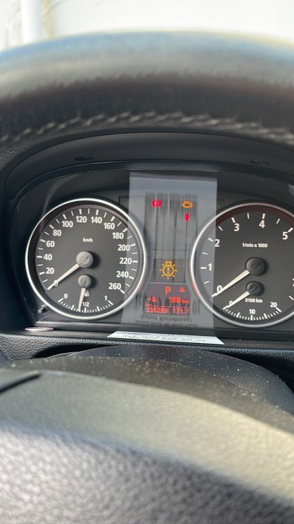 Auto - Image 2