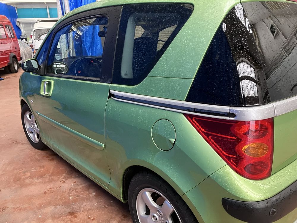Peugeot 1007, con le porte scorrevoli elettriche - Image 2