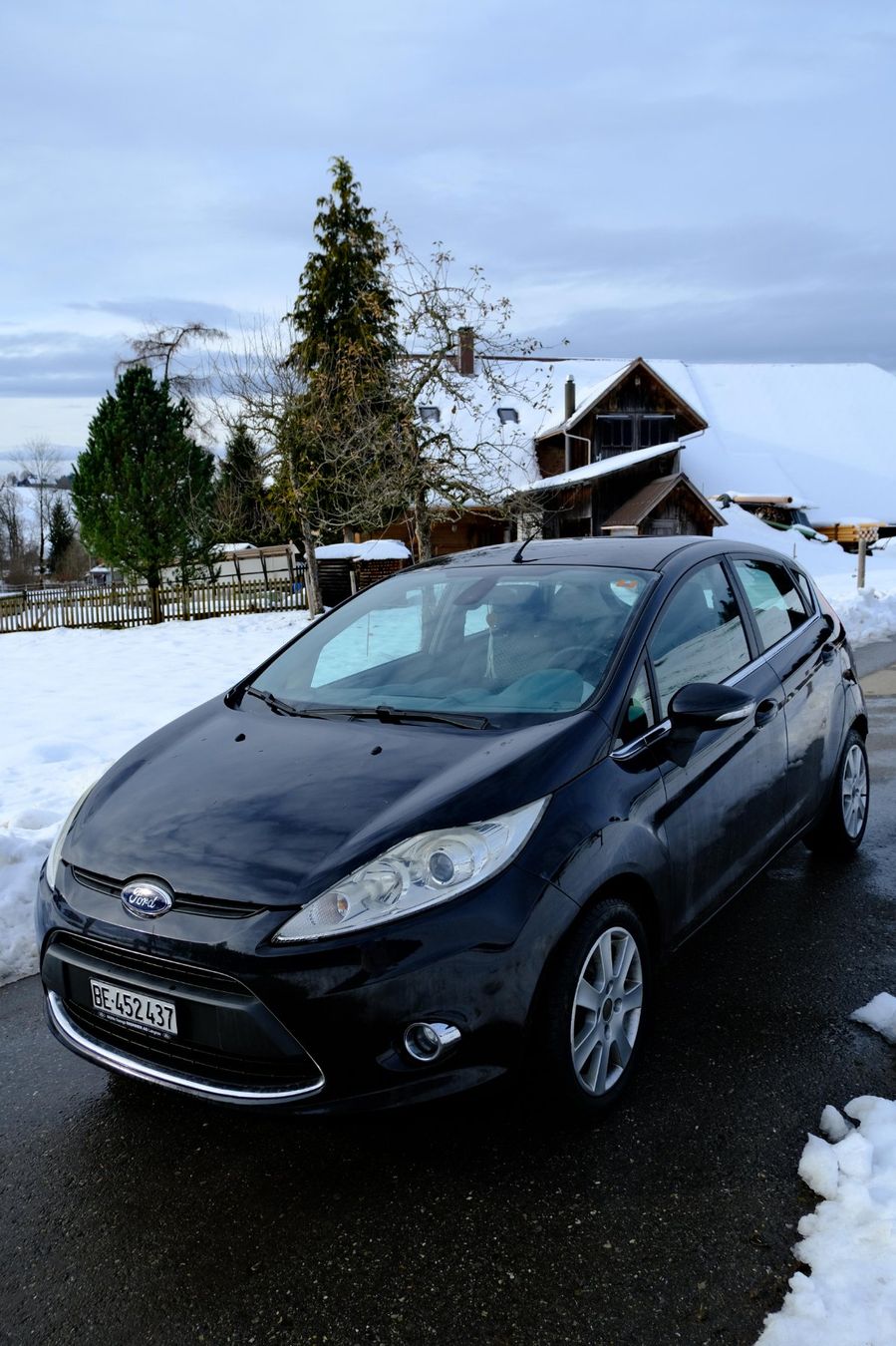 Ford Fiesta 1.4 per la preparazione o per il donatore di parti - Image 1