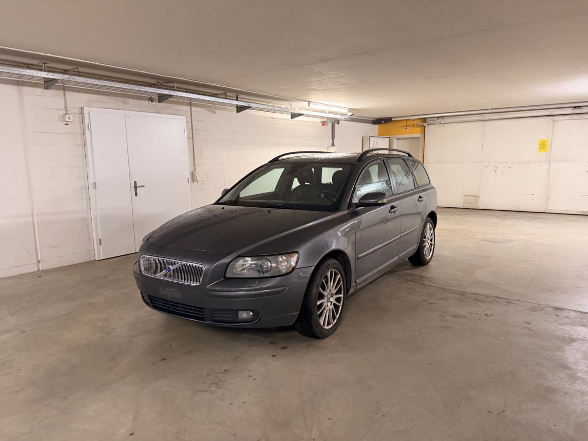 VOLVO V50 T5 AWD Automatico da 1 franco! - Image 1