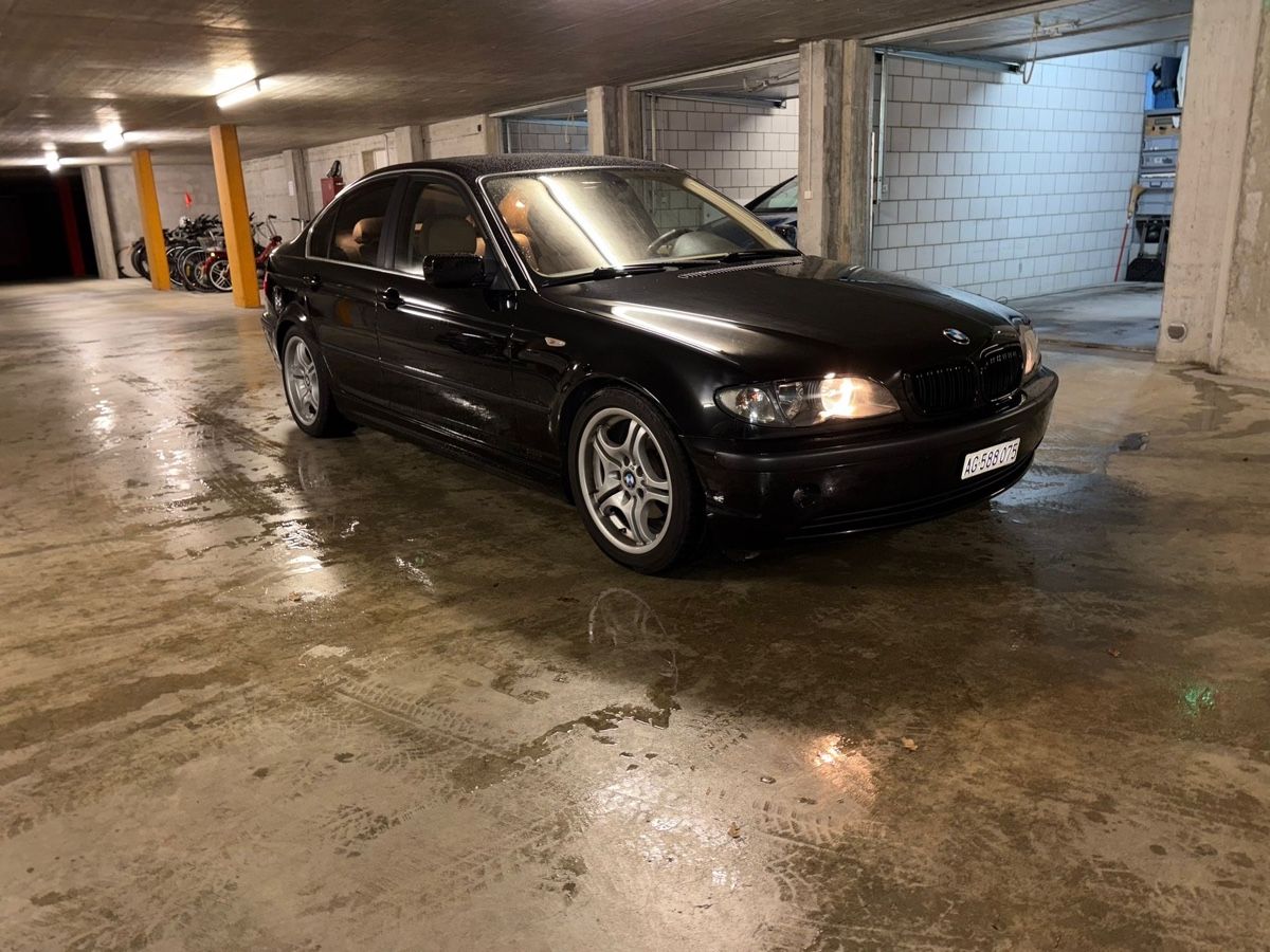 BMW 320 - Image 1