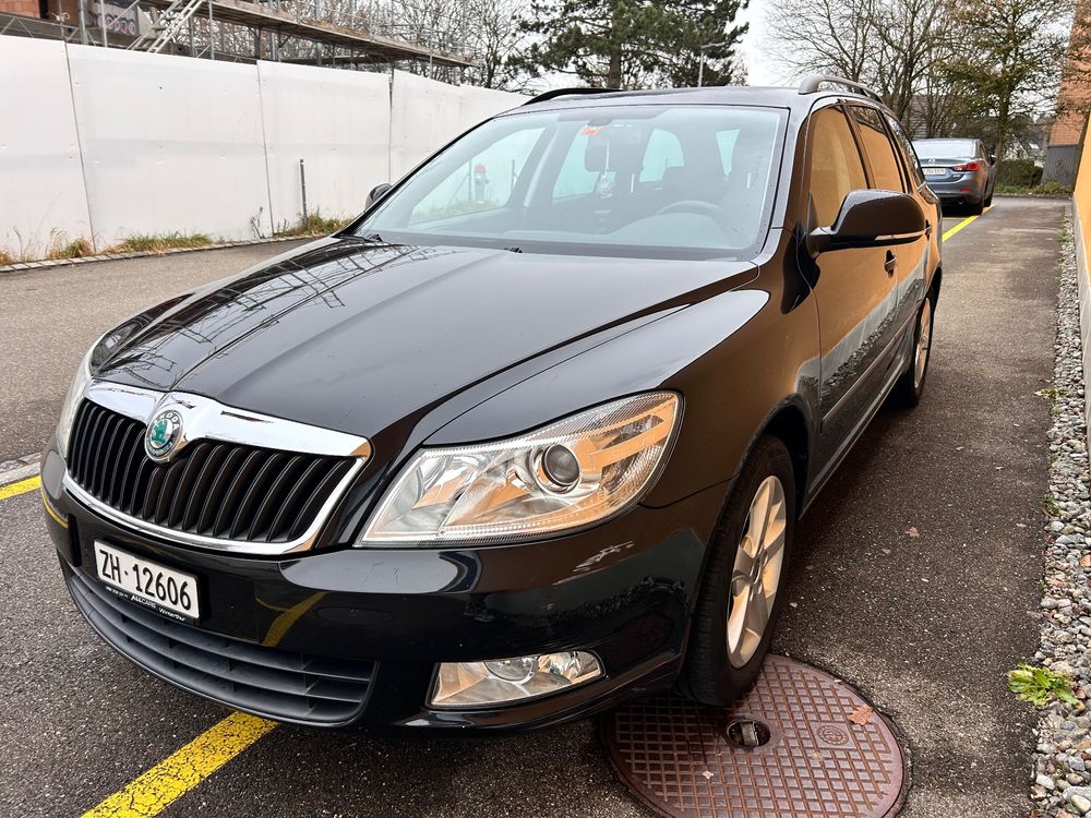 Skoda Octavia Combi 1.8TSI Ambition (2012 con 180.000 km)