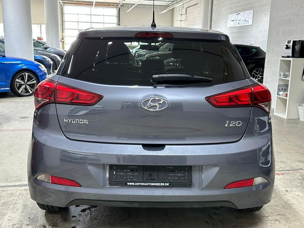 Hyundai i20 1.2 Amplia - Image 2
