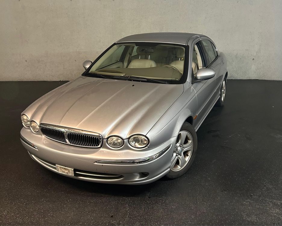 Jaguar X-Type 2.5 V6 | Oro in argento | AUTOMATICO | DA 1.-