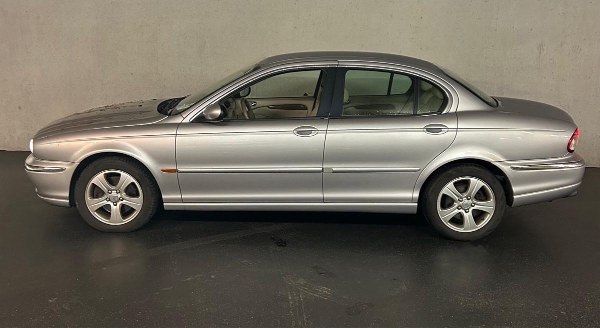 Jaguar X-Type 2.5 V6 | Oro in argento | AUTOMATICO | DA 1.- - Image 3