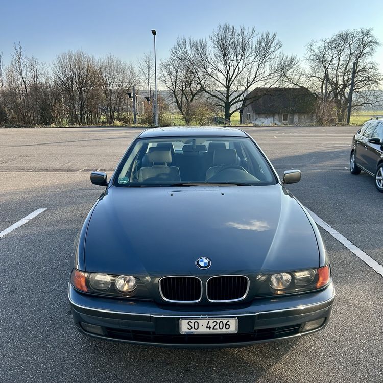 BMW E39 528i cambio manuale – raro VFL “Zwischenfacelift”