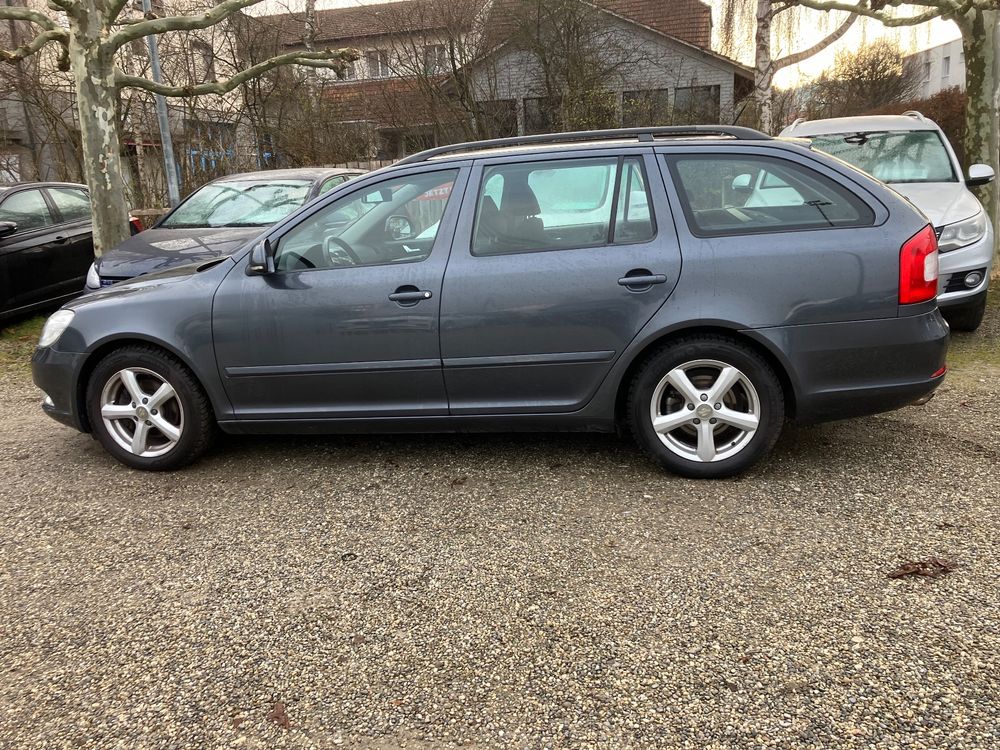 Skoda Octavia 1.8 4x4 - Image 2