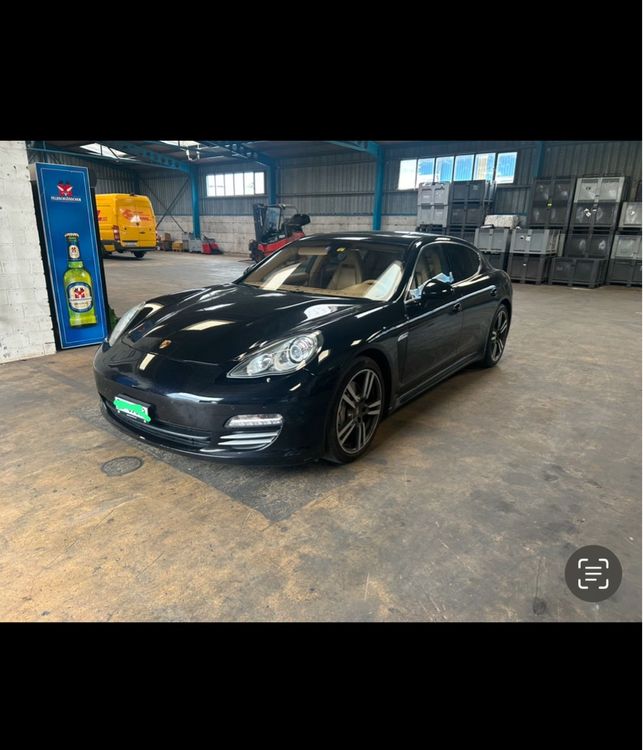 Porsche Panamera 4S, nero-met., dopo la manutenzione e con MFK recente