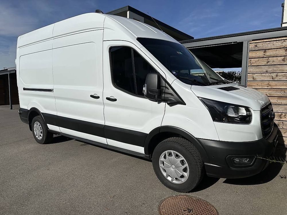 Ford E-Transit L3H3 con 3000 km - Image 2