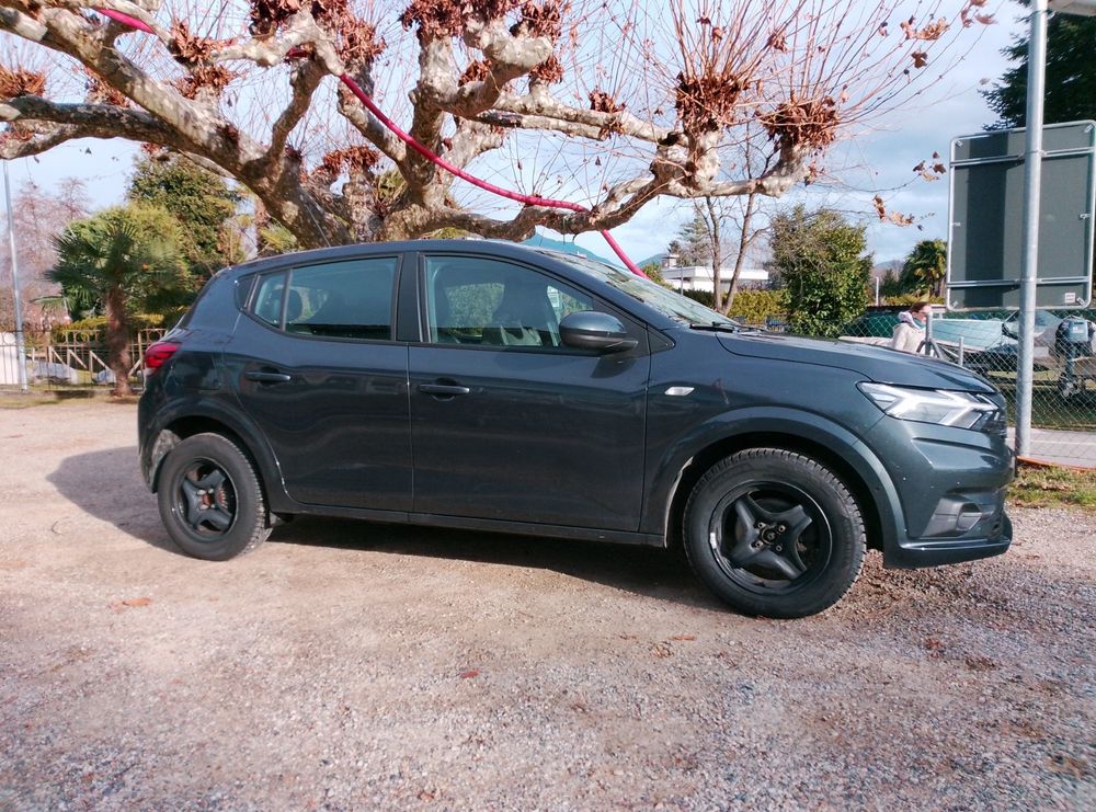 Dacia Sandero 1.0 2022