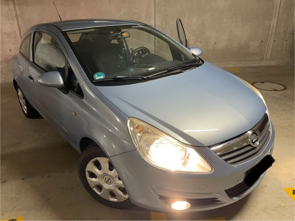 Opel Corsa D 1.4 Automatik 90 CV Pneumatici invernali blu Benzina