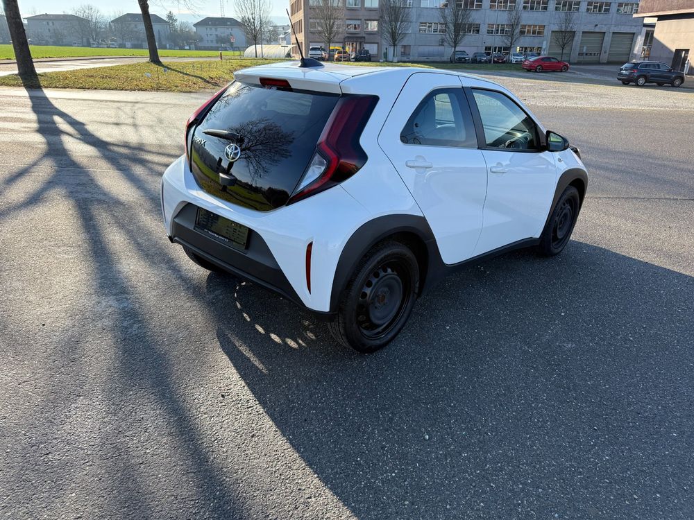 Toyota Aygo X in ottimo stato - Image 2