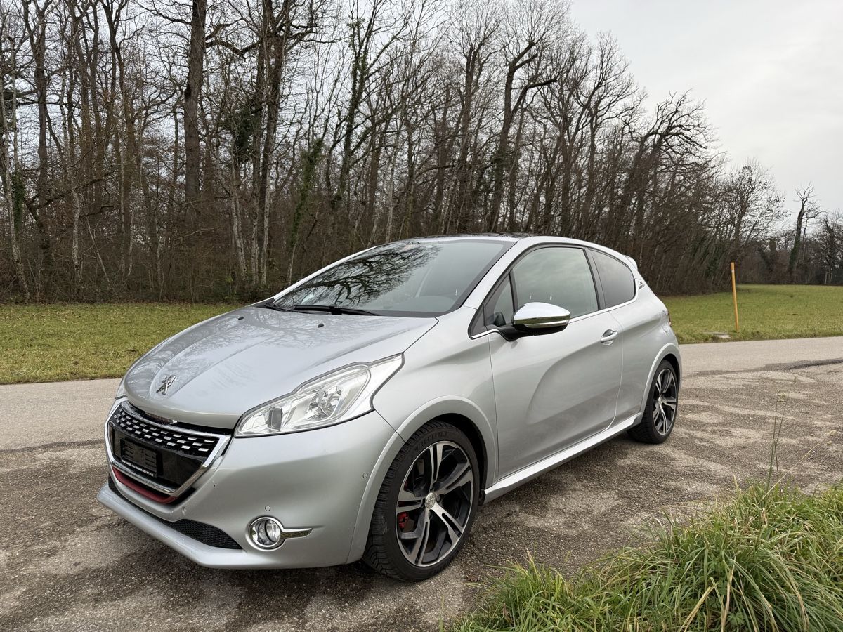 Peugeot 208 GTI 2013 - Image 1