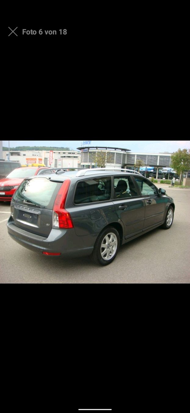 Volvo V50, 2.0 benzina, Anno 2011 - Image 3