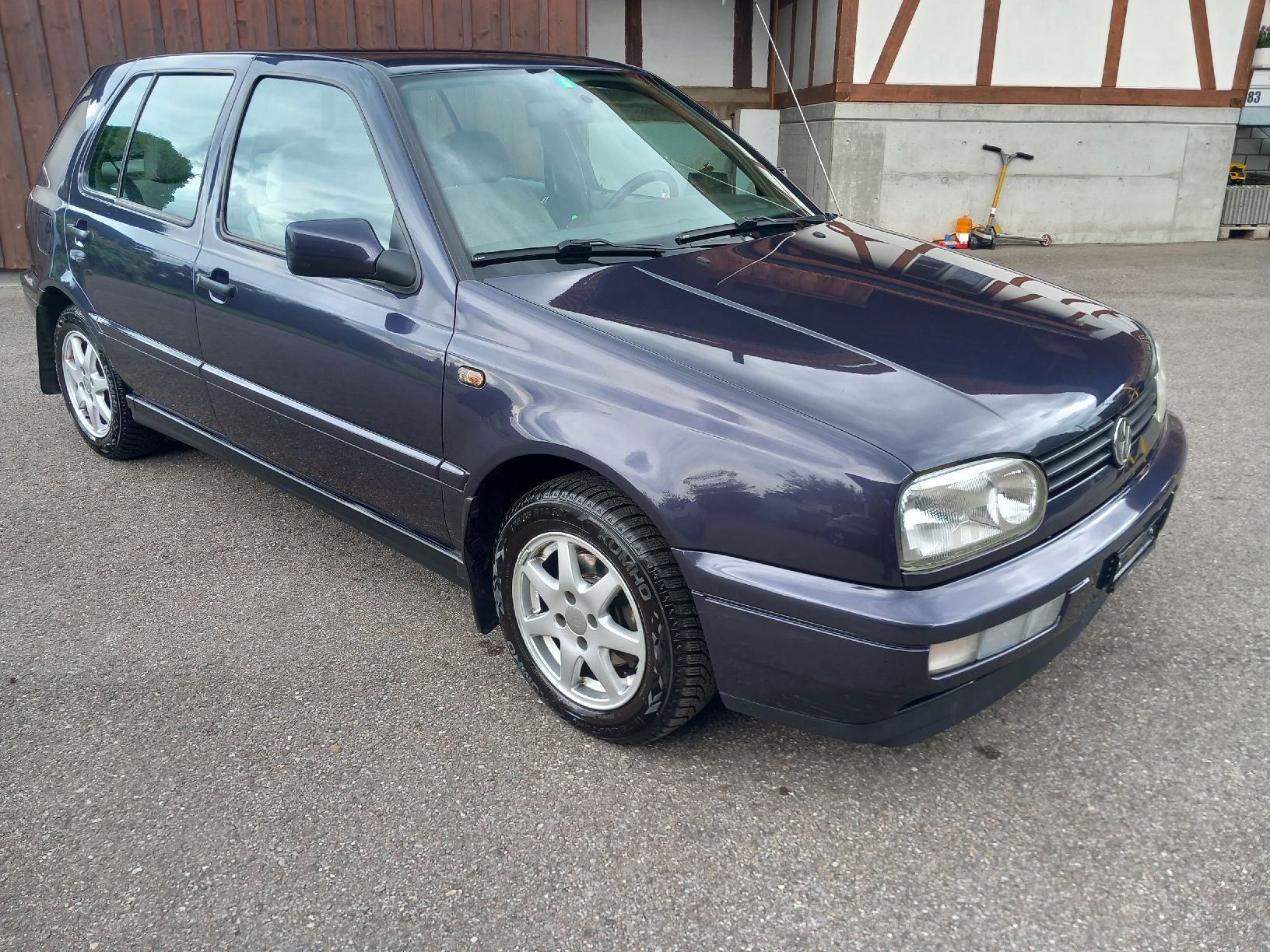 VW Golf Swiss Topline 2.0l Benzina da Mfk 11.2025 - Image 3