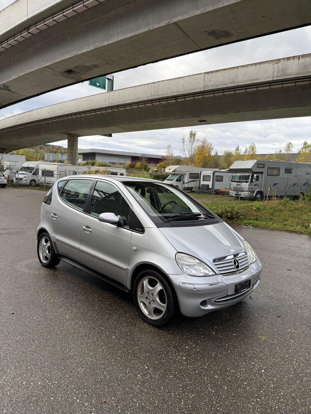 Mercedes Benz A190 - Image 1