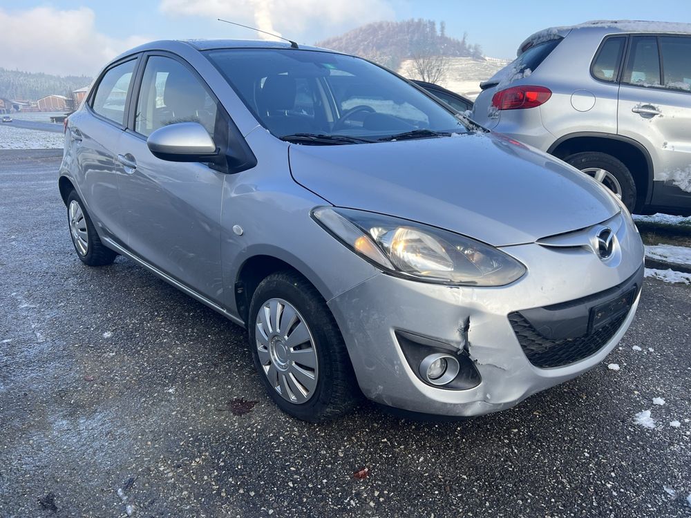MAZDA 2 1.3i 16V Exclusive b05
