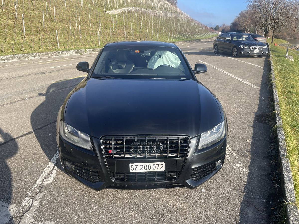 Audi S5 - Image 1