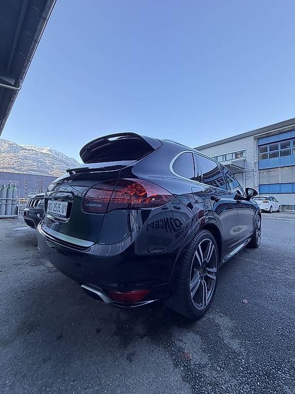 Porsche Cayenne S 400 CV - Image 3