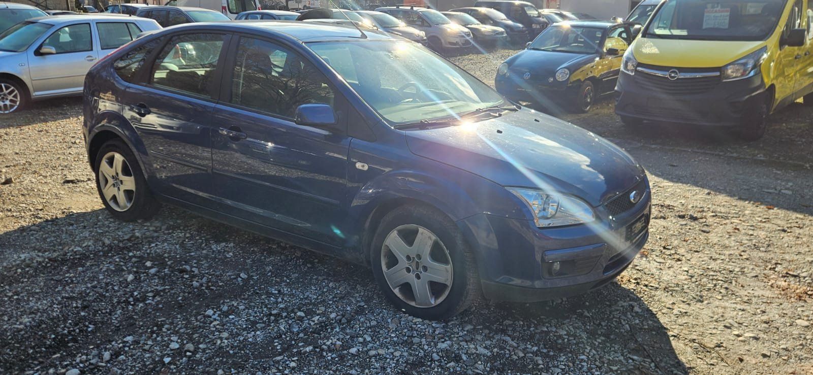 Ford Focus 2.0i Automatico - Image 3