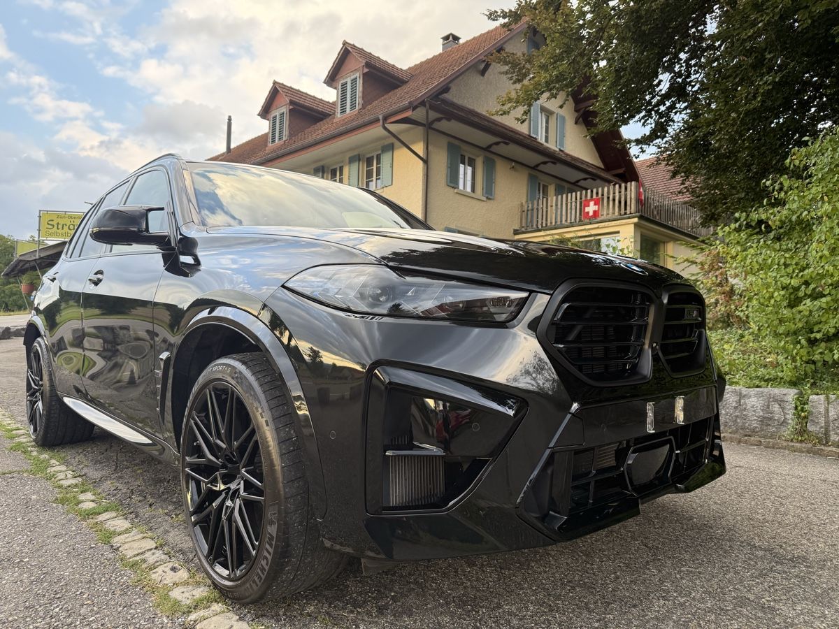 BMW X5 M Competition Saphirschwarz Metallic - Image 1
