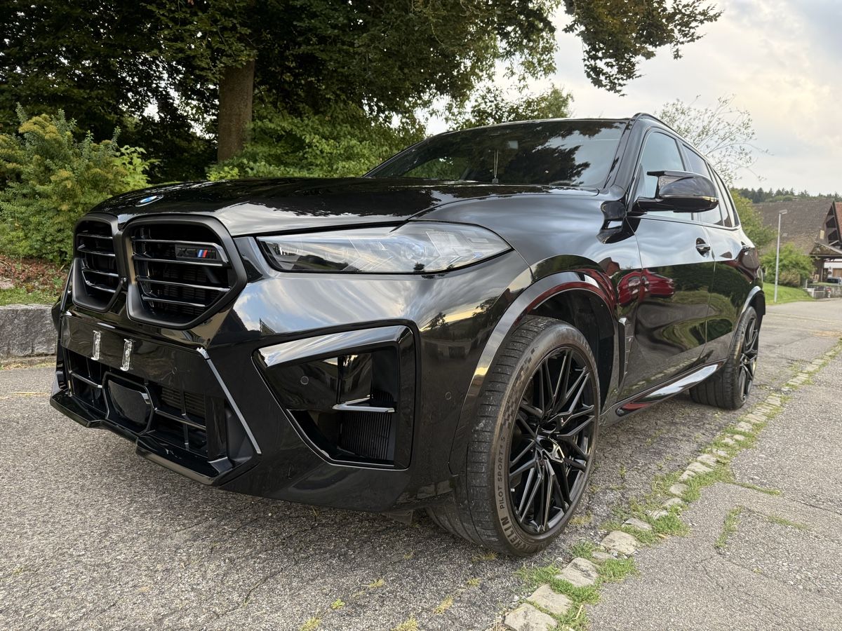 BMW X5 M Competition Saphirschwarz Metallic - Image 3