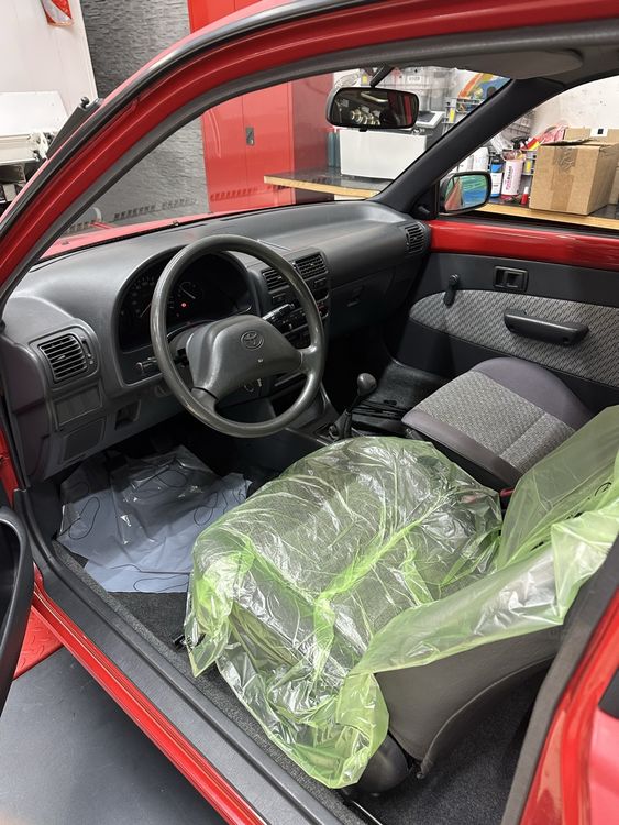Toyota Starlet 1.3 appena uscito dal servizio - Image 2