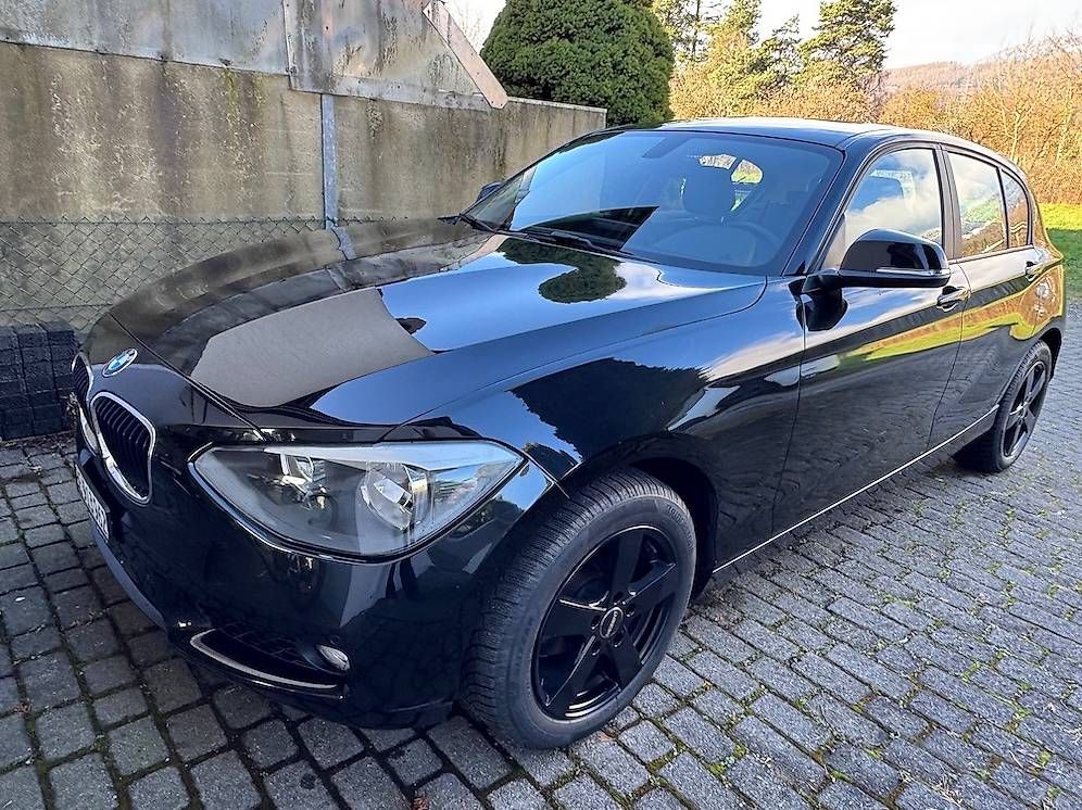 BMW 116i Urban Line Top Condition, ready for service, new tires - Image 3