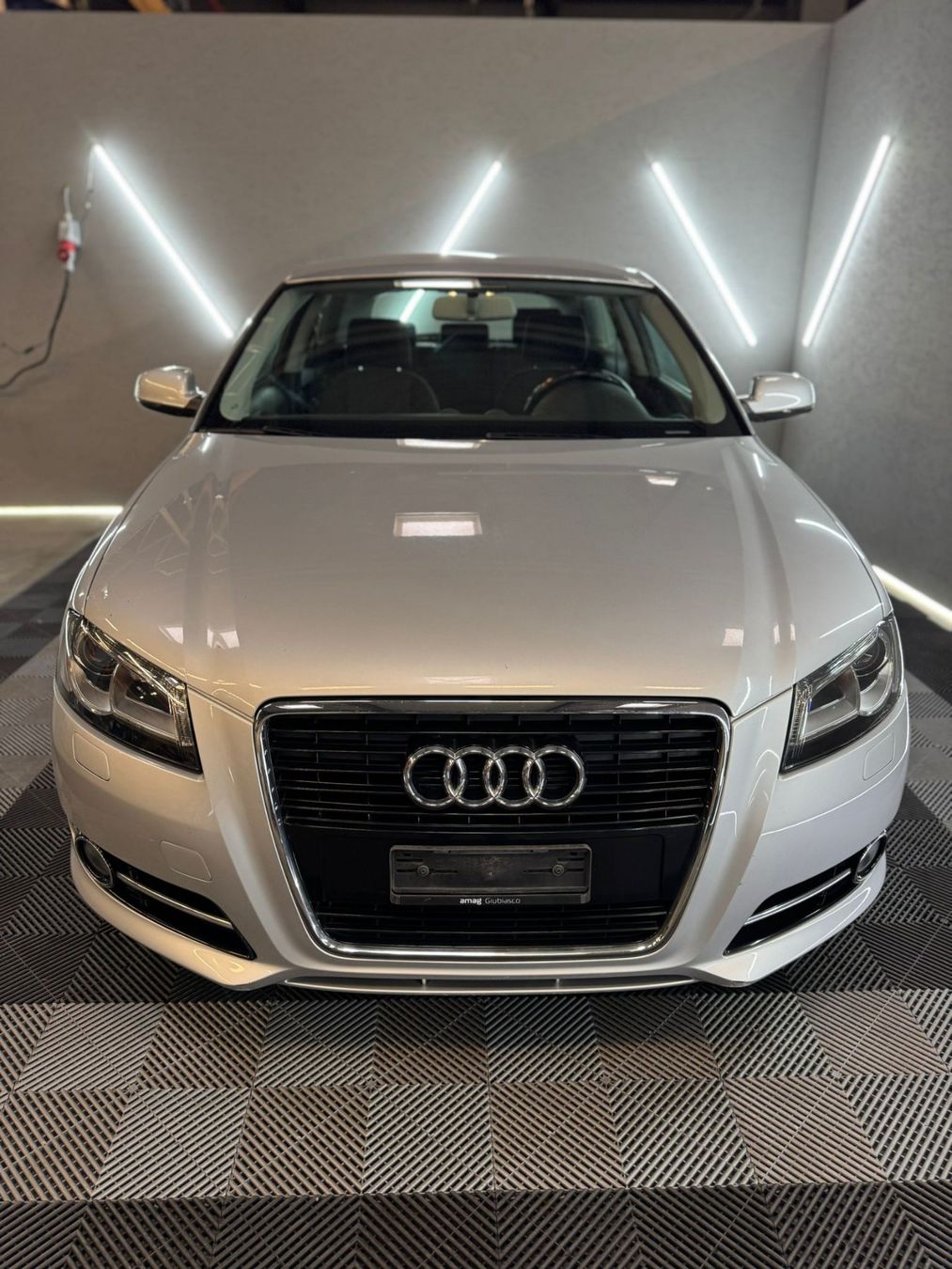 AUDI A3 1.4 TFSI Ambition S-tronic - Image 3