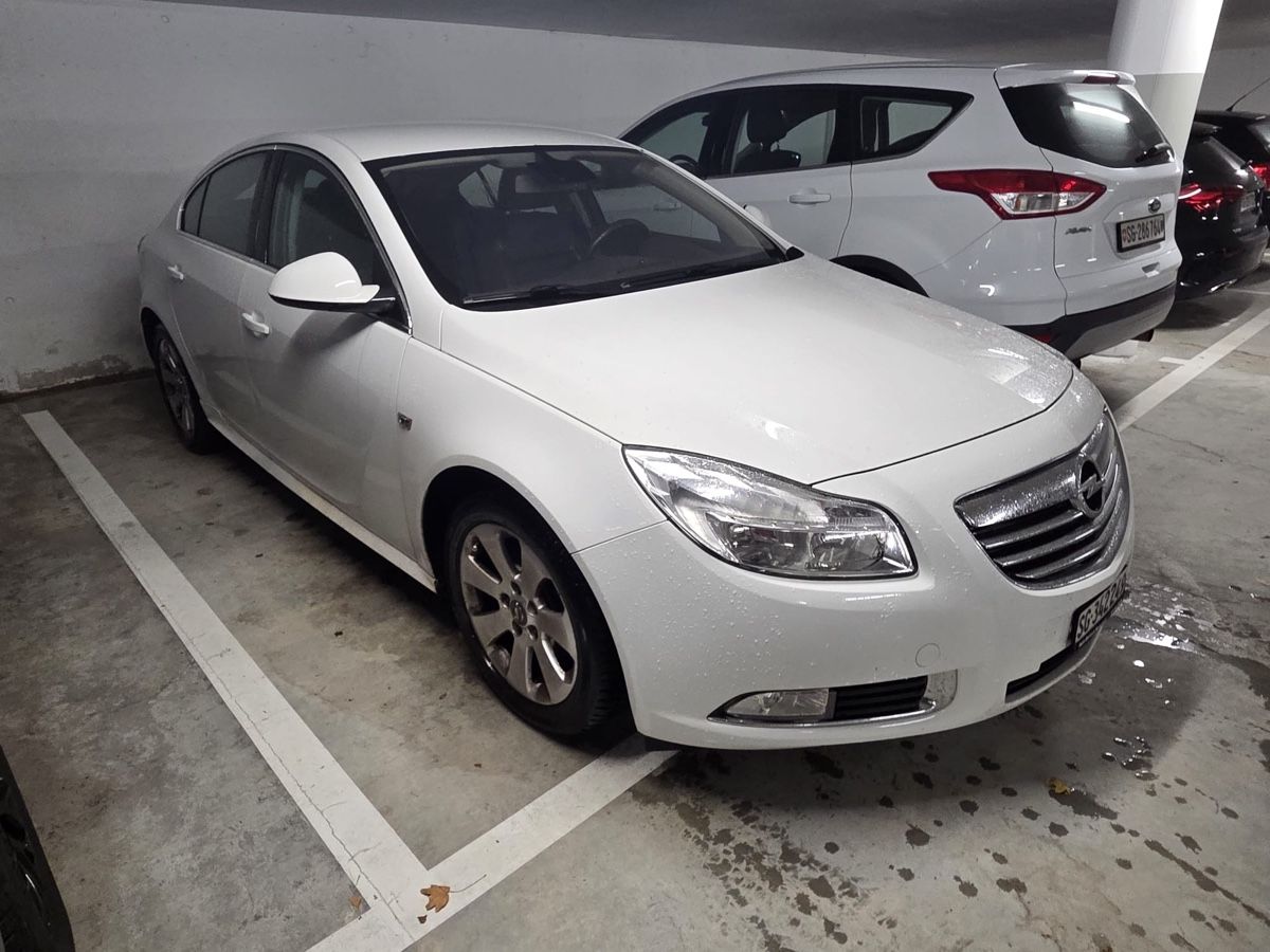 Opel Insigna 1.8l Benzina 153000Km - Image 1