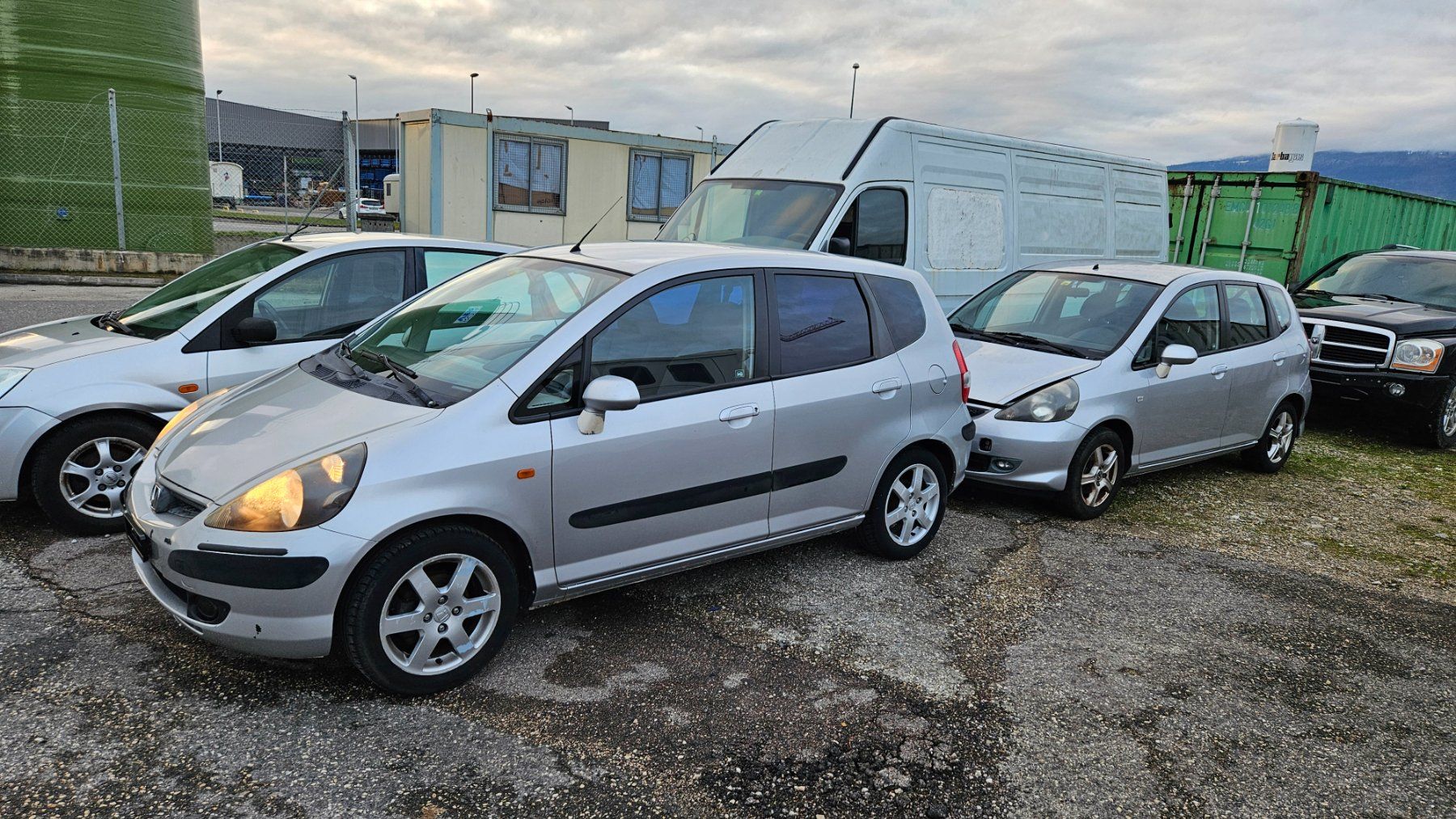 Lotto di 2 Honda Jazz 1.4 e 1.2 per il fai da te o l'esportazione - Image 1