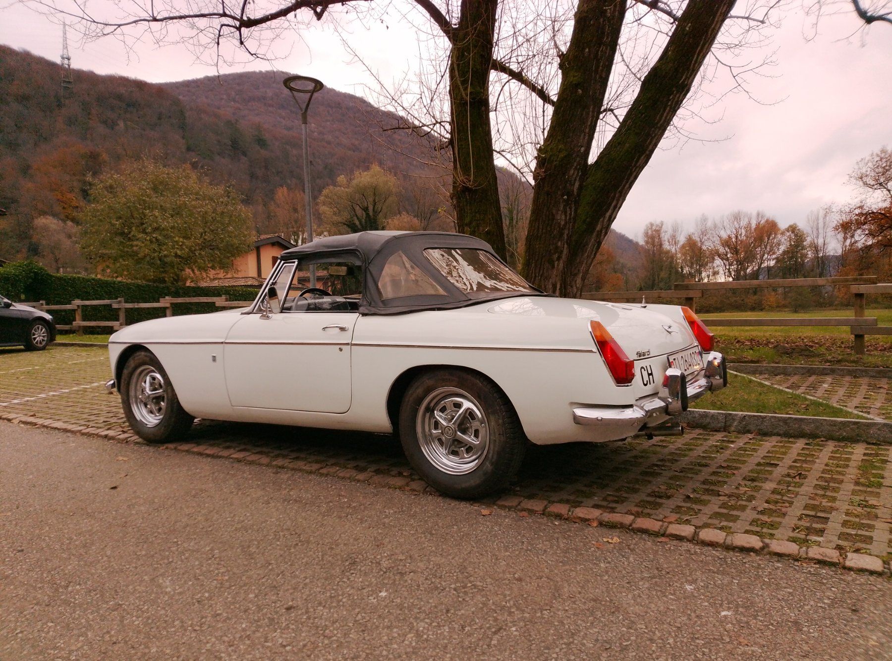 MG B 1972 auto d'epoca - Image 1