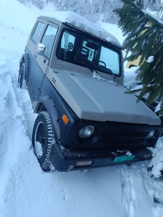 Suzuki Samurai 30 km/h