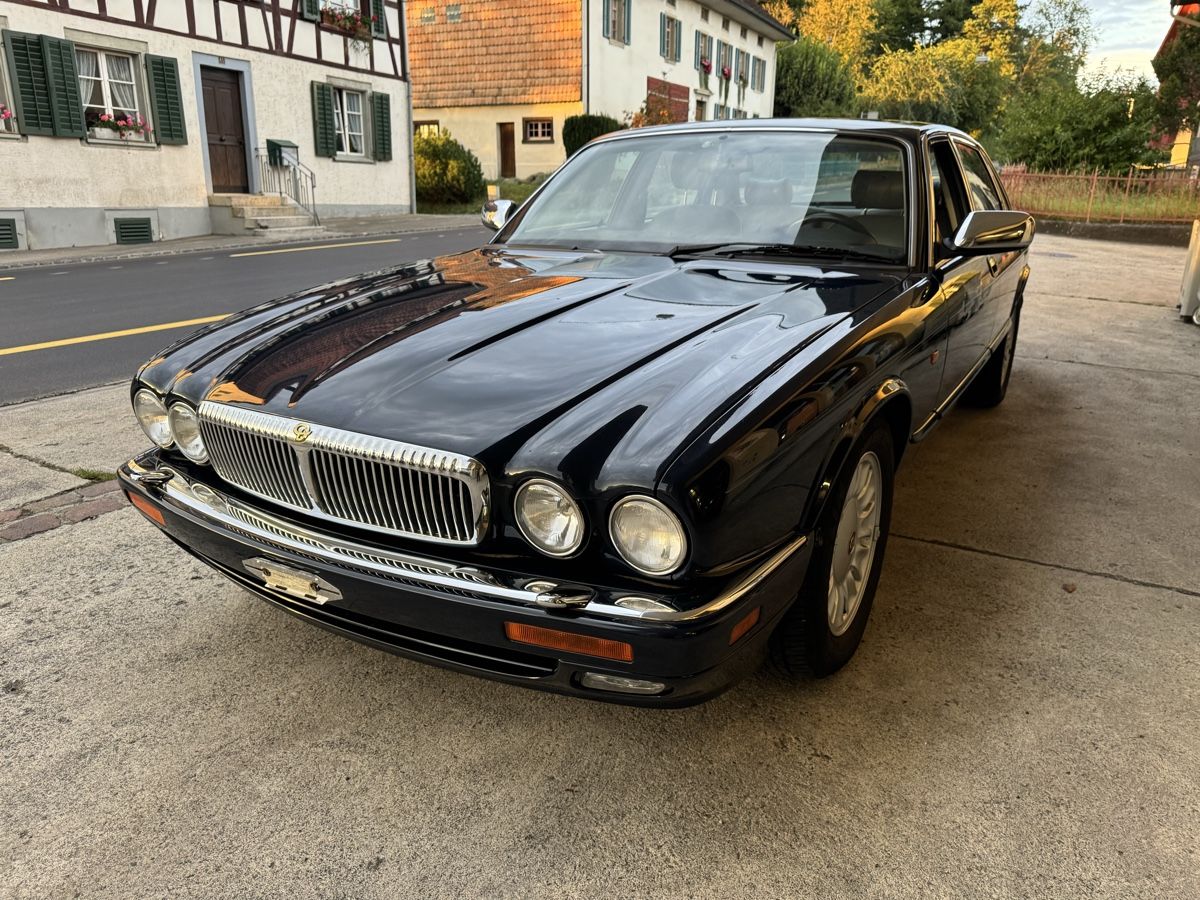 Daimler Double Six versione lunga - Image 1