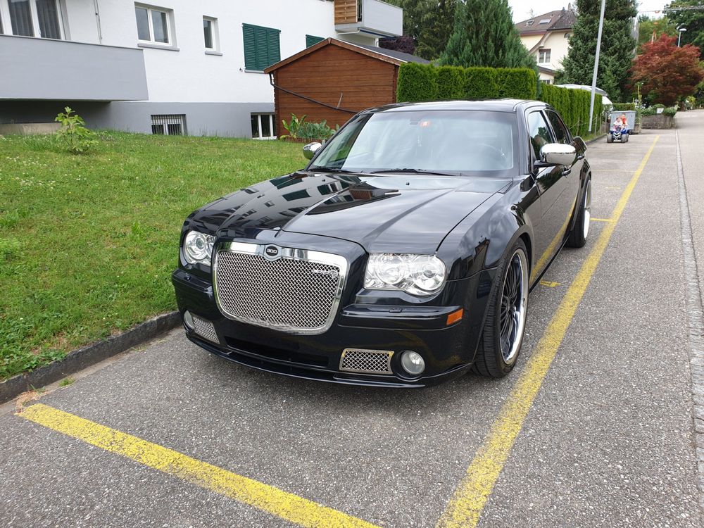 6.1L Chrysler 300C SRT8