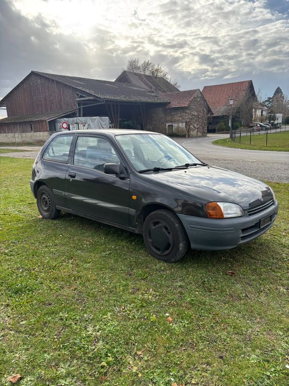 Toyota Starlet 1.3 16 V - Image 2