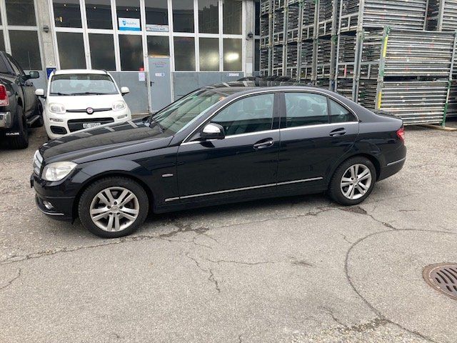 Mercedes-Benz C 200 Komp - Image 2