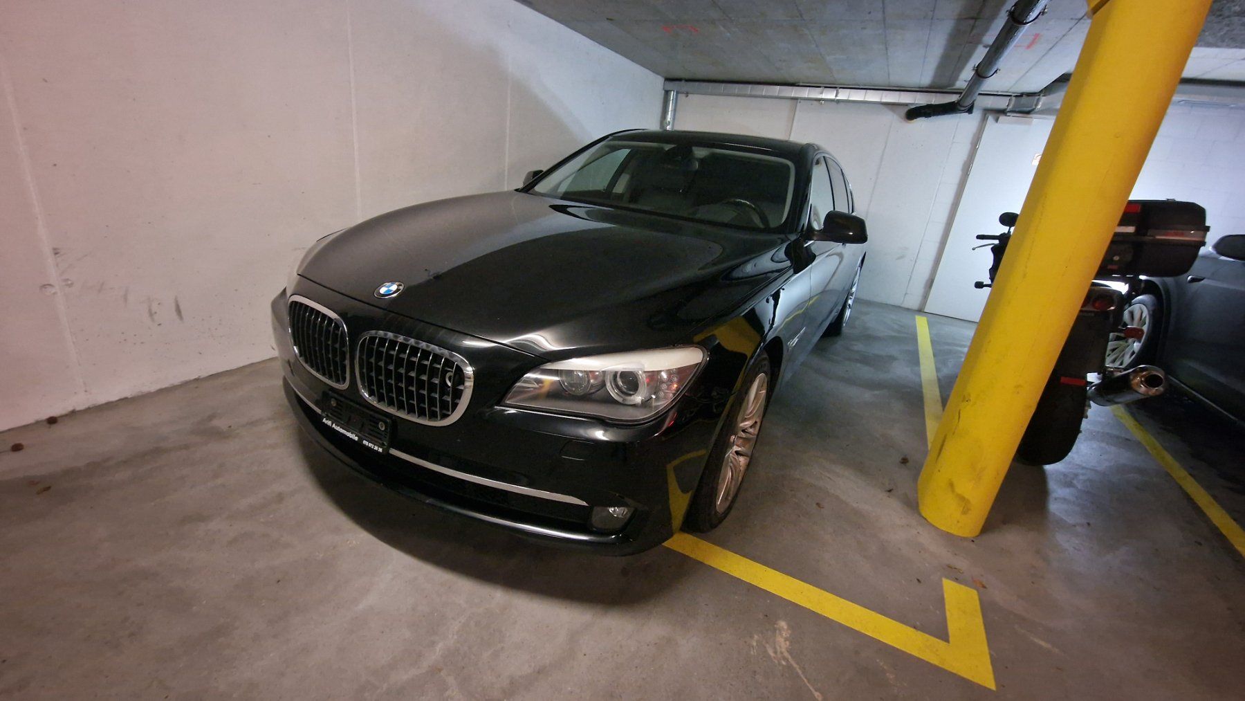 BMW 750i con MFK appena terminato - Image 1