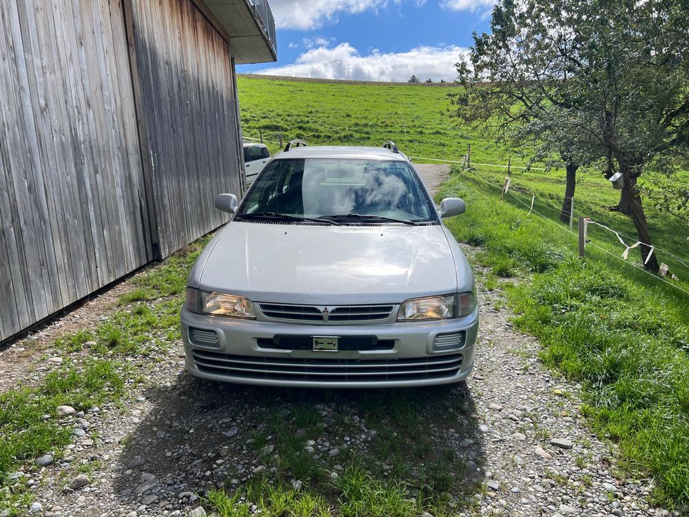Mitsubishi Lancer Kombi, argento, 4x4, JG 2001, adatto per il periodo invernale - Image 2