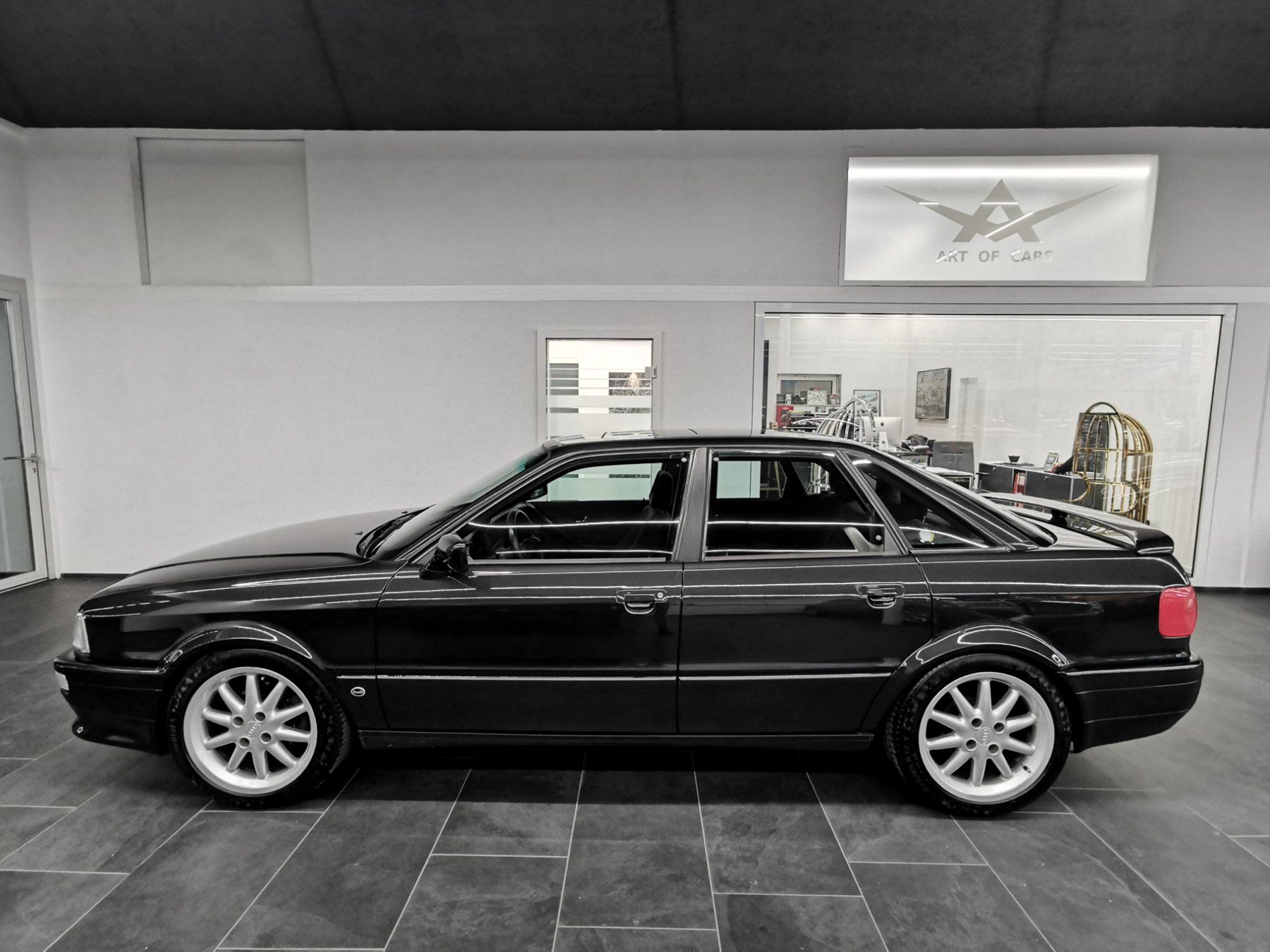 Audi 80 2.8 E V6 Sport 2.8 V6 Manuale CH-AUTO MFK 2024 - Image 3