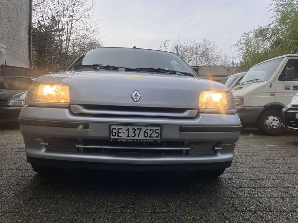 Renault Clio 1.4 Automatique (1995) valutazione del giorno - Image 2